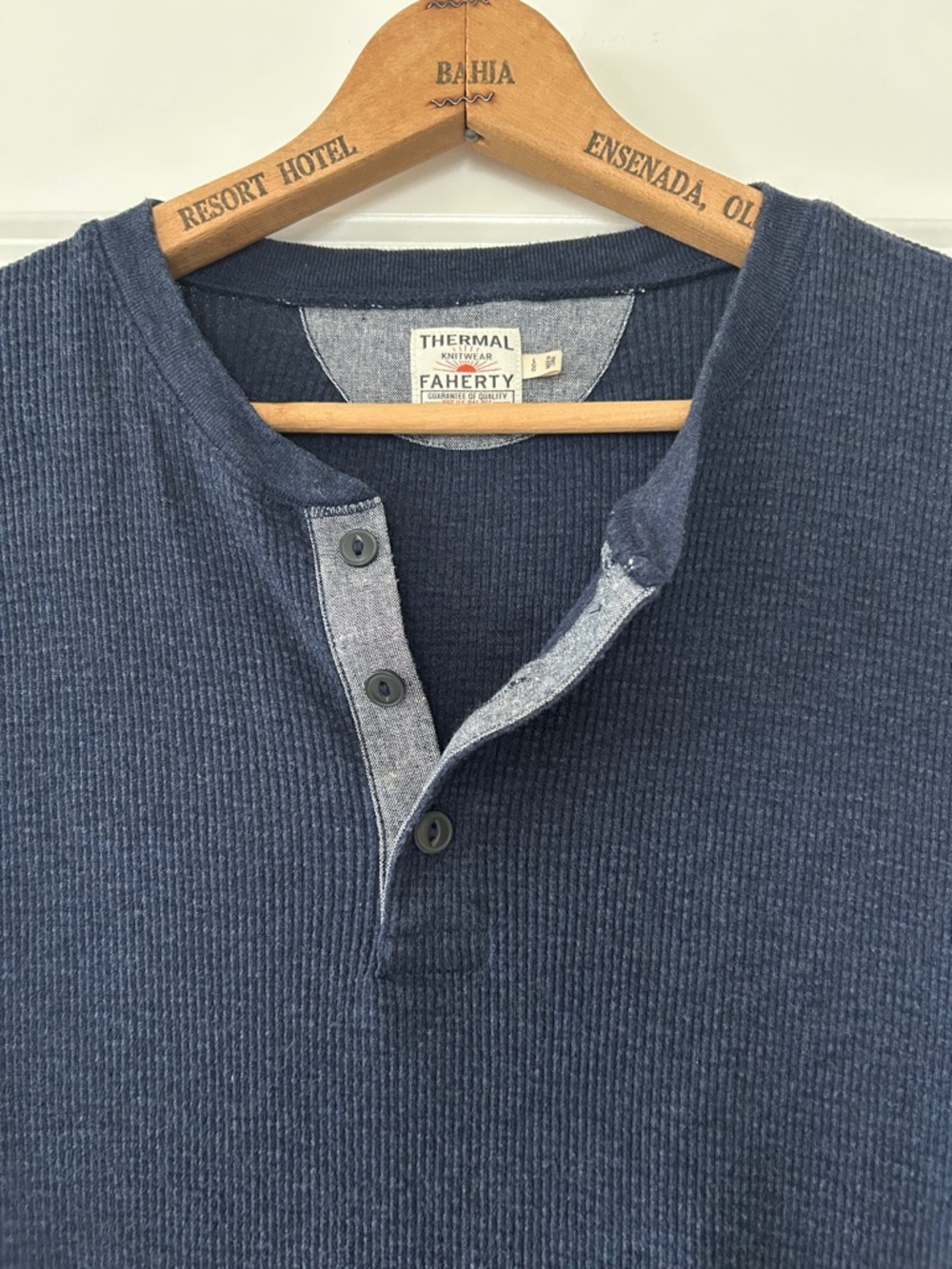 Faherty Organic Cotton Waffle Knit Thermal Shirt Sz L w MEASUREMENTS Navy Blue